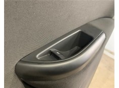 Recambio de asidero puerta trasero derecha para opel astra j berlina 5p 1.6 excellence referencia OEM IAM 13258680 13258734 