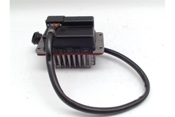 Recambio de regulador ventilador climatizacion para audi 100 avant (c4) 2.3 quattro referencia OEM IAM 4A0820521 5DS00645500 