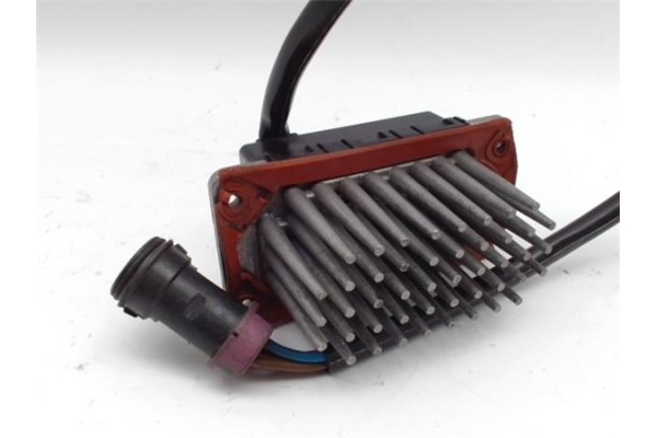Recambio de regulador ventilador climatizacion para audi 100 avant (c4) 2.3 quattro referencia OEM IAM 4A0820521 5DS00645500 