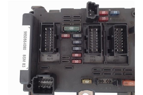 Recambio de caja fusibles/rele para citroen xsara berlina 2.0 hdi 90 referencia OEM IAM 9650664080  