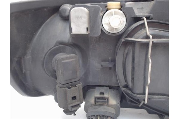 Recambio de faro delantero izquierdo para seat ibiza (6k1) 1.9 tdi referencia OEM IAM 087584 67743739 