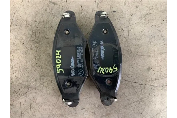 Recambio de pastilla de freno rueda delantero izquierda para peugeot 206 1.4 hdi eco 70 referencia OEM IAM 425302 1617254880 425