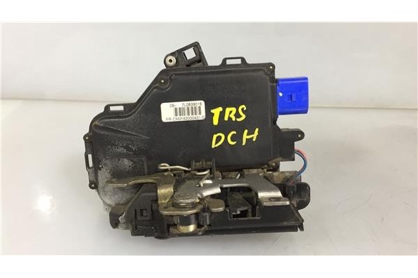 Recambio de cierre electromagnetico trasero derecho para seat altea (5p1) 1.9 tdi referencia OEM IAM 7L0839016  7L0839016A , AUD