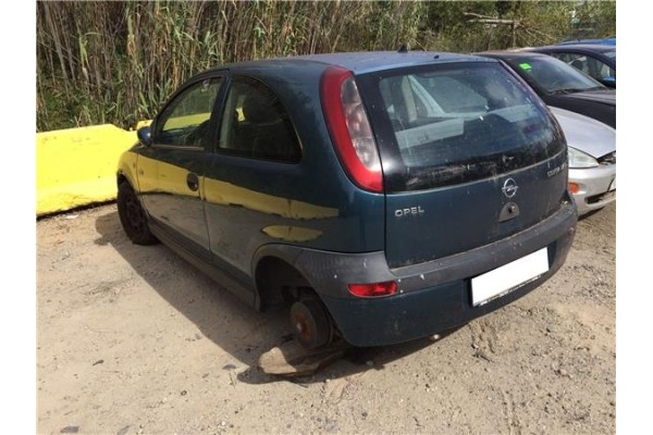 opel corsa c (2000) del año 
