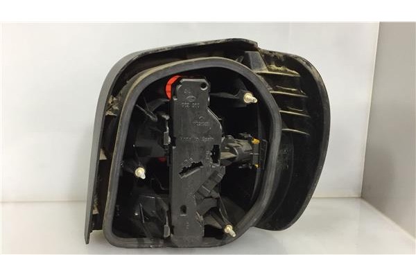 Recambio de piloto trasero izquierdo para volkswagen polo iii (6n1) 60 1.4 referencia OEM IAM 6N0945895  
