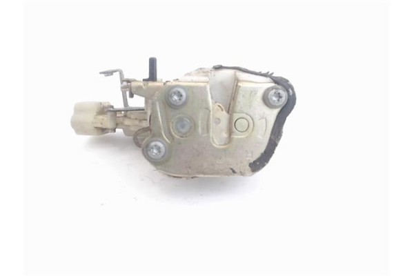Recambio de cierre electromagnetico trasero derecho para toyota yaris (ncp1/nlp1/scp1) 1.3 linea luna referencia OEM IAM   
