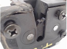 Recambio de cierre electromagnetico trasero izquierdo para mazda premacy (cp) 2.0 td referencia OEM IAM CB0773310D  