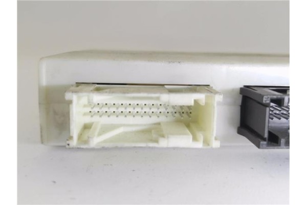 Recambio de centralita para bmw serie 5 berlina (e39) 2.8 528i referencia OEM IAM 61358378635 5DK00704725 