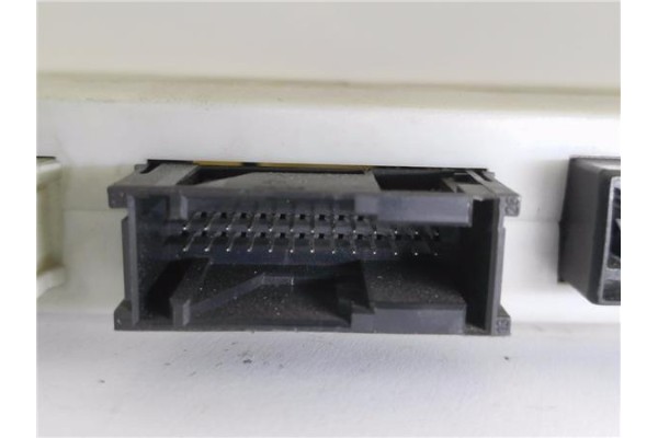Recambio de centralita para bmw serie 5 berlina (e39) 2.8 528i referencia OEM IAM 61358378635 5DK00704725 