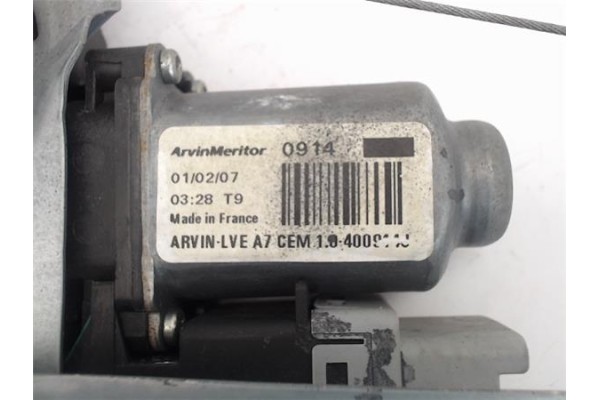 Recambio de mecanismo elevalunas delantero derecho para peugeot 207 1.6 confort referencia OEM IAM 9222W9 37563 9222FS , PEUGEOT