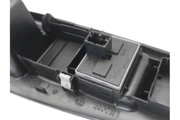 Recambio de mando elevalunas delantero izquierdo para volkswagen polo iv (9n1) 1.4 16v referencia OEM IAM 6Q09598589B9  