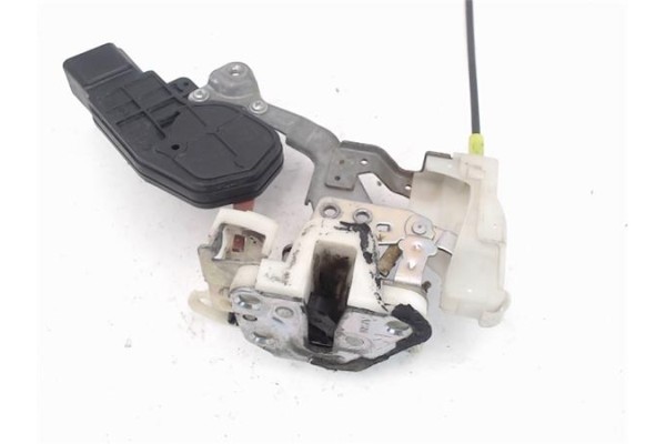 Recambio de cierre electromagnetico delantero derecho para citroen c1 1.4 sx referencia OEM IAM 9136T1 9136T9 
