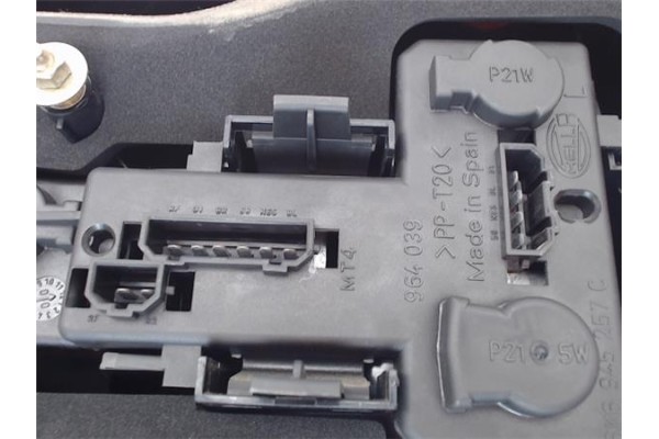 Recambio de piloto trasero izquierdo para seat ibiza (6k1) 1.4 referencia OEM IAM 6K6945257C  