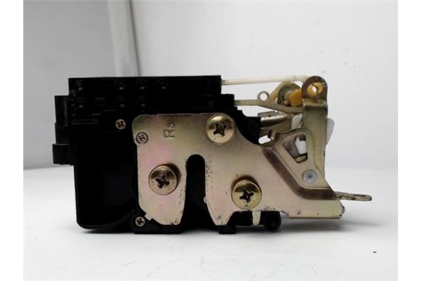 Recambio de cerradura puerta delantero derecha para daewoo kalos 1.4 sport referencia OEM IAM 96272644  