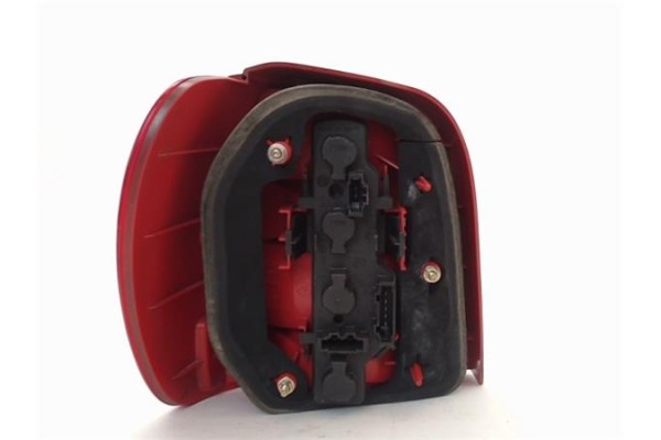 Recambio de piloto trasero derecho para volkswagen polo iii berlina (6n2) 1.0 conceptline referencia OEM IAM 6N0945257B  