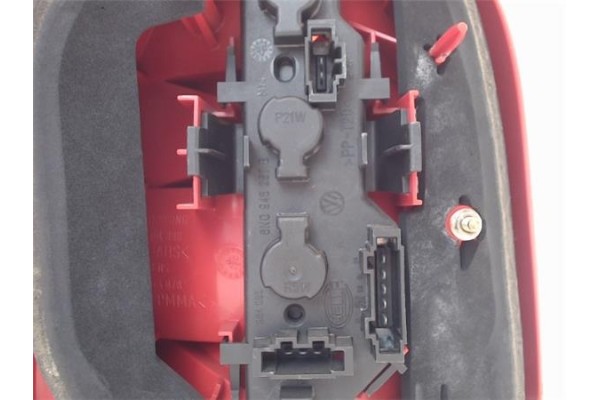 Recambio de piloto trasero derecho para volkswagen polo iii berlina (6n2) 1.0 conceptline referencia OEM IAM 6N0945257B  