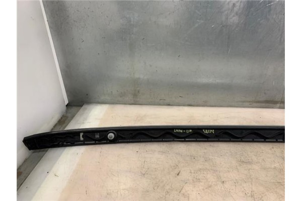 Recambio de barras de techo para renault grand scenic iv 1.2 tce referencia OEM IAM 8201622112  