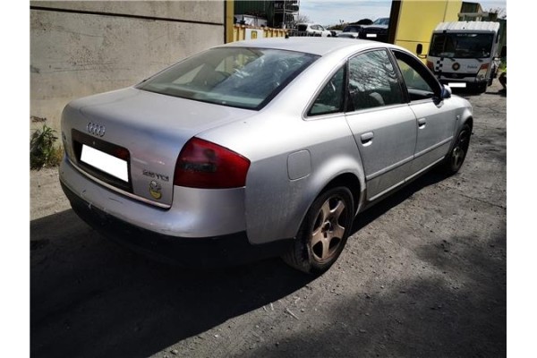 audi a6 berlina (4b2) del año 2001