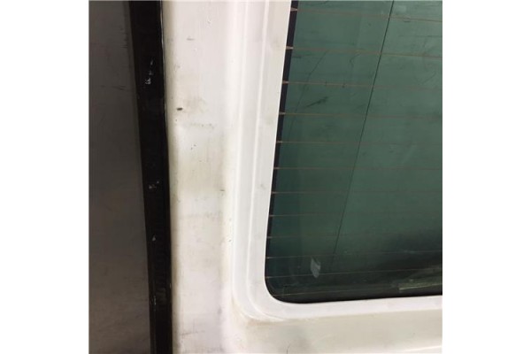 Recambio de puerta trasero izquierda para citroen berlingo 1.6 hdi 75 600 first furgón referencia OEM IAM 870243 870245 