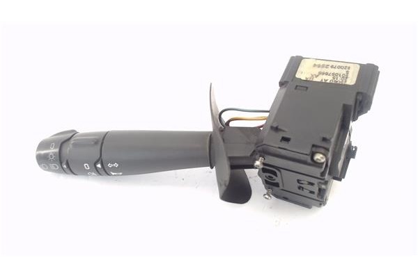 Recambio de mando intermitencia para dacia sandero i 1.2 16v referencia OEM IAM 8200792584 901057666 