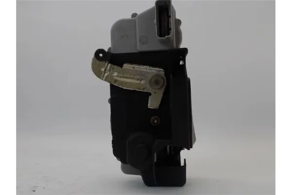 Recambio de cierre electromagnetico trasero derecho para citroen xsara picasso 1.6 referencia OEM IAM 913894  