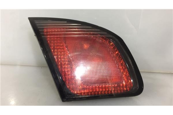 Recambio de piloto interior izquierdo para nissan primera berlina (p11) 1.8 referencia OEM IAM 265559F610 89020318 