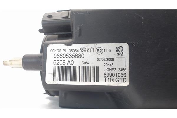 Recambio de faro delantero izquierdo para peugeot 206 referencia OEM IAM 6204S8 6208A0 