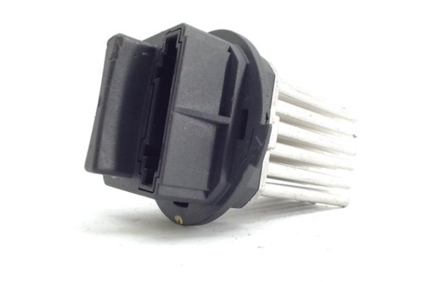 Recambio de regulador ventilador climatizacion para citroen c4 berlina 2.0 exclusive referencia OEM IAM 5HL00894103 F884028A 