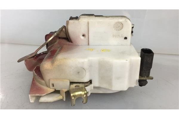 Recambio de cierre electromagnetico trasero izquierdo para seat ibiza (6k1) 1.4 referencia OEM IAM 6K4839015G  