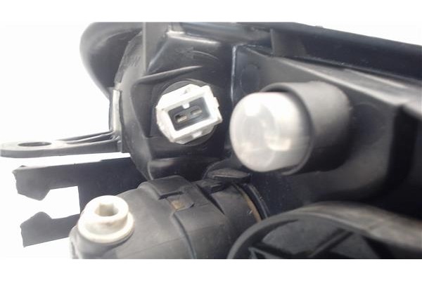Recambio de faro delantero izquierdo para peugeot 206 referencia OEM IAM 9640559580  
