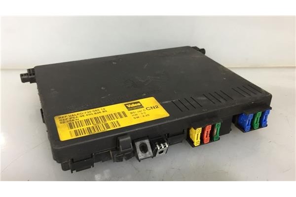 Recambio de caja fusibles/rele para citroen xsara berlina 2.0 hdi 90 referencia OEM IAM 9649053680 73008512 