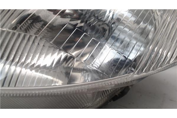 Recambio de faro delantero izquierdo para peugeot 206 referencia OEM IAM 6208A0 6204S7 