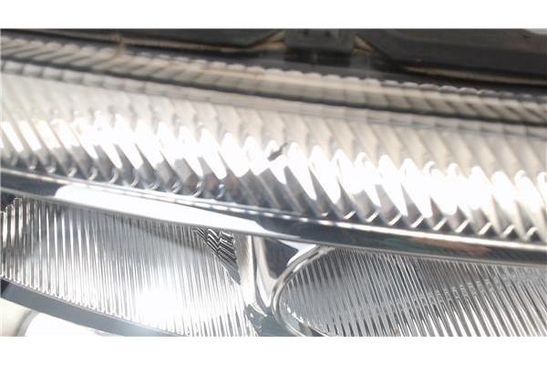 Recambio de faro delantero dcho para renault laguna ii (bg0) referencia OEM IAM 7700420129 8200002847 