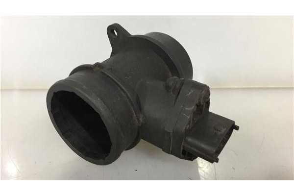 Recambio de caudalimetro para fiat ii punto (188) berlina 1.3 jtd classic referencia OEM IAM 46784582 0281002613 