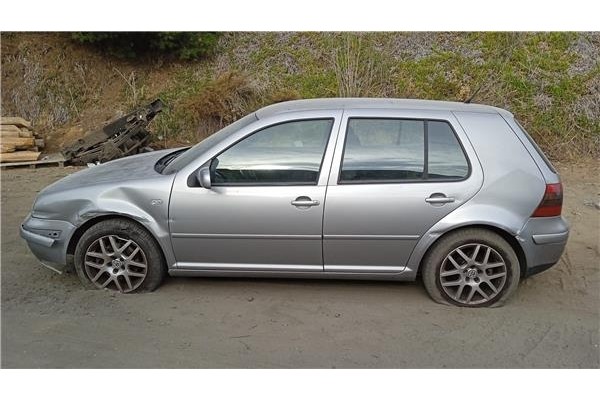volkswagen golf iv berlina (1j1) del año 2003