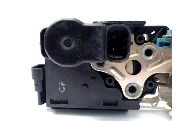 Recambio de cerradura puerta delantero derecha para daewoo kalos 1.4 sport referencia OEM IAM 96272644  