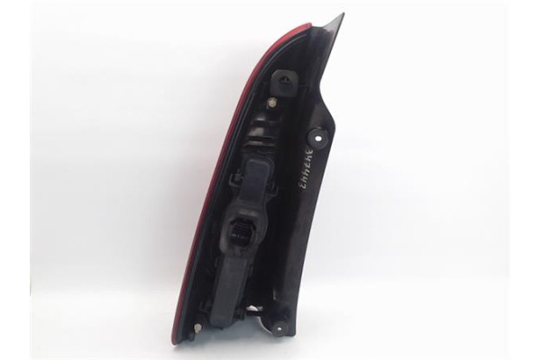 Recambio de piloto trasero derecho para renault espace iv (jk0) 2.0 dci (jk03) referencia OEM IAM 8200394724  