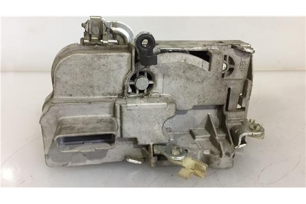 Recambio de cierre electromagnetico delantero izquierdo para citroen berlingo 1.6 hdi 75 600 first furgón referencia OEM IAM S3M