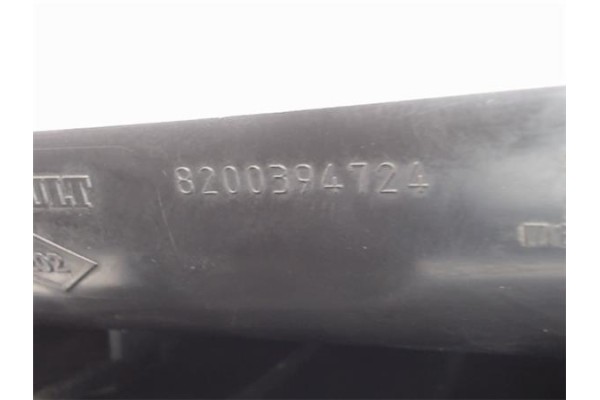 Recambio de piloto trasero derecho para renault espace iv (jk0) 2.0 dci (jk03) referencia OEM IAM 8200394724  