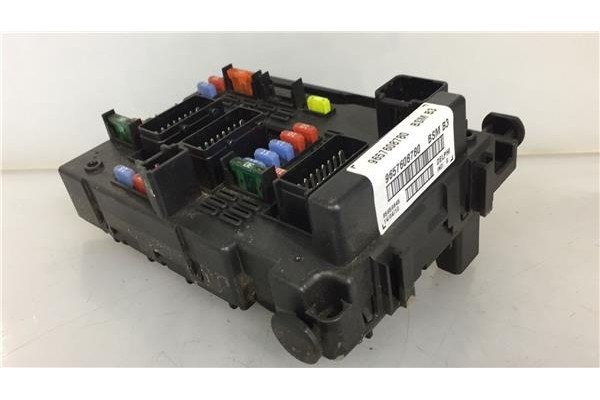 Recambio de caja fusibles/rele para citroen berlingo 1.6 hdi 75 600 first furgón referencia OEM IAM 9657608780 85659845 