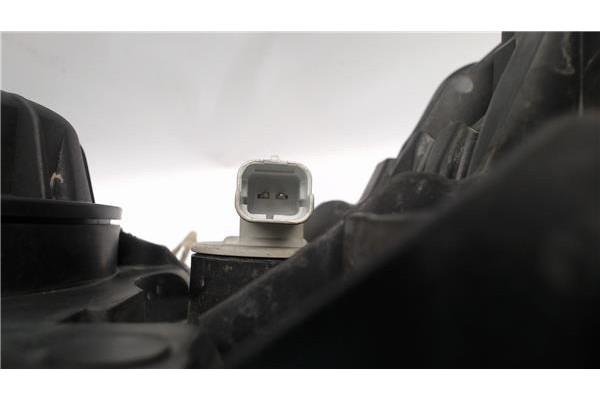 Recambio de faro delantero dcho para renault laguna ii (bg0) referencia OEM IAM 8200002847 89004686 