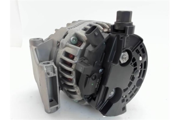 Recambio de alternador para opel vectra c berlina 2.2 16v referencia OEM IAM 0986044020  