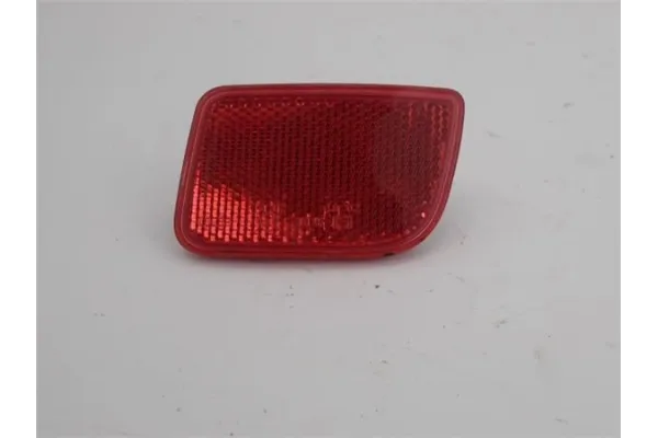 Recambio de reflectante paragolpes trasero para opel vectra b berlina 2.2 básico (1999) referencia OEM IAM 8200152643A  