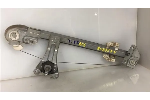 Recambio de elevalunas manual trasero izquierdo para peugeot 206 1.9 d referencia OEM IAM 9623109780  