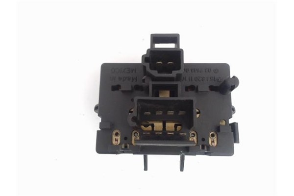 Recambio de botonera puerta delantero izquierda para mercedes-benz clase m (bm 163) 3.2 320 (163.154) referencia OEM IAM 1638201