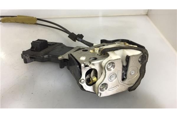 Recambio de cierre electromagnetico trasero derecho para mazda 2 (b2w) 1.4 cd referencia OEM IAM DE9072G P3M71A264A26DH 