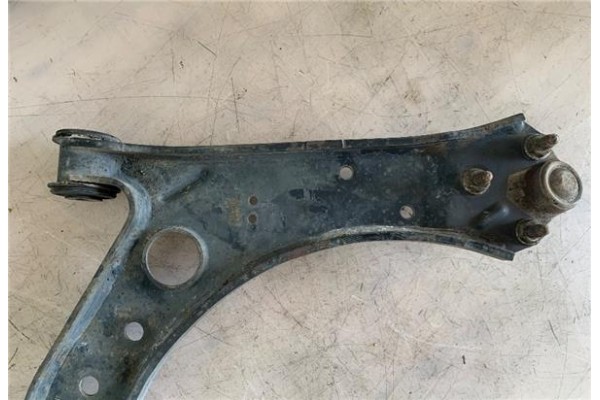 Recambio de brazo inferior delantero izquierdo para volkswagen caddy (2k) 1.9 kombi referencia OEM IAM 1K0407151AA  