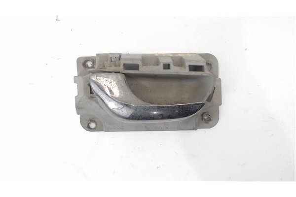 Recambio de manilla int. puerta trasero izquierda para volvo s80 berlina 2.4 referencia OEM IAM   