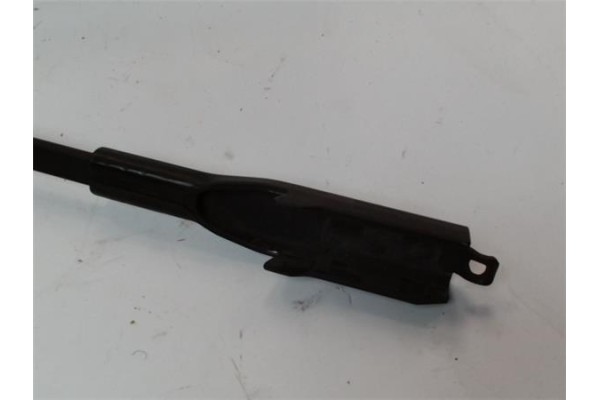 Recambio de brazo limpiaparabrisas delantero izquierdo para mercedes-benz sprinter 3,5-t furgón (906) 311 cdi referencia OEM IAM