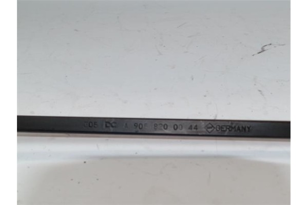 Recambio de brazo limpiaparabrisas delantero izquierdo para mercedes-benz sprinter 3,5-t furgón (906) 311 cdi referencia OEM IAM